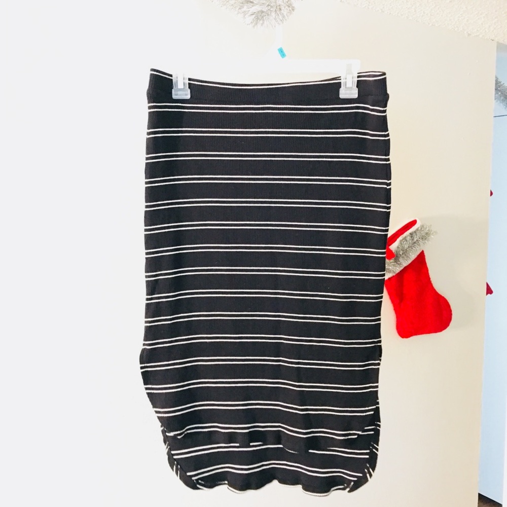 A stripped high-low high waisted skirt Copper Key